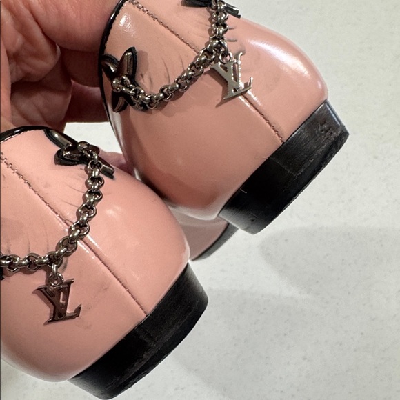 Louis Vuitton Flats Light Pink Women’s Size 35.5 US 5.5 Authentic Preowned - Picture 13 of 17